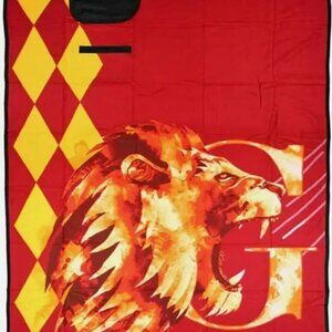 NWT Loot Crate Harry Potter Wizarding World Gryffindor picnic travel mat